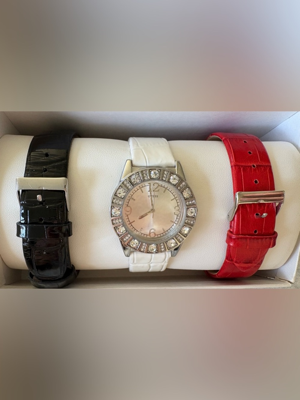 Guess watch, 3 band option colors (black, red & white)
